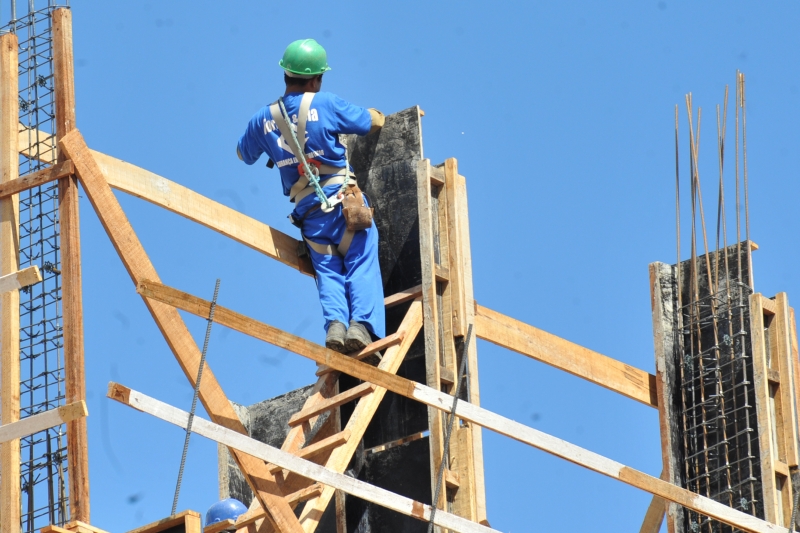 Pedreiros (trabalhadores da construção civil) aparecem como os mais vulneráveis (Elza Fiúza/Agência Brasil)