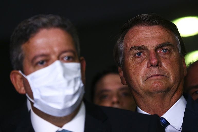 Arthur Lira (esq) é o maior aliado do governo Bolsonaro para aprovação rápida da PEC dos Auxílios - Foto: Marcelo Camargo | Agência Brasil