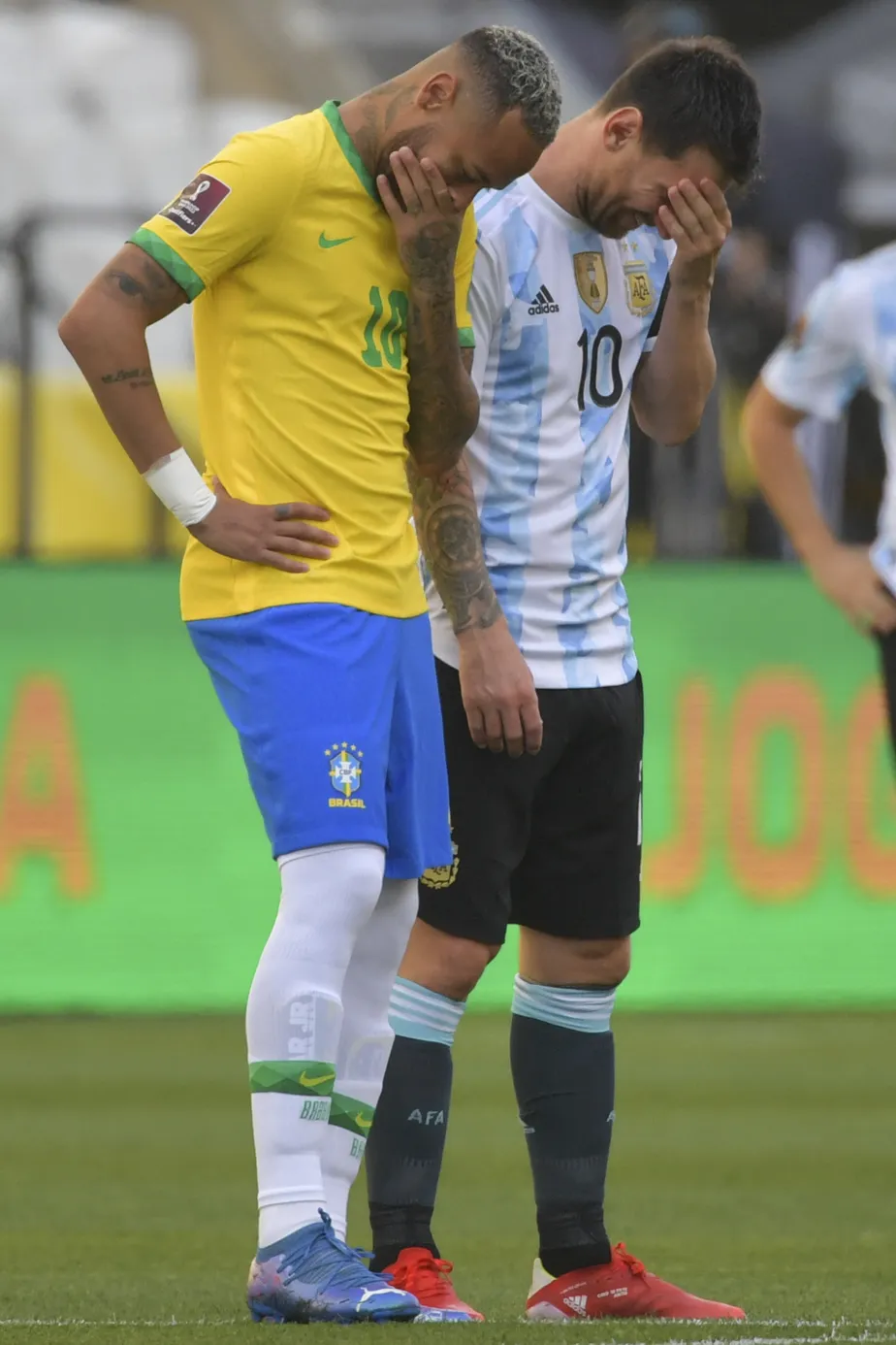 Neymar e Messi: expectativa de confronto dramático nas semifinais da Copa do Mundo do Catar Nelson Almeida / AFP