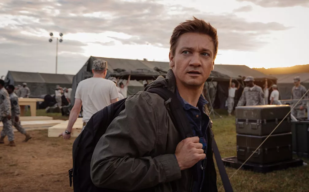 Jeremy Renner em cena do filme 'A chegada' (2016)  Foto: Divulgação