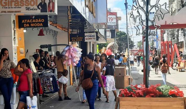 Rua Sales Barbosa, centro de Feira de Santana | Foto: Ney Silva/Acorda Cidade
