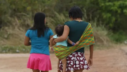 Yanomamis convivem nos arredores da Casa de Saúde do Índio, onde está instalado Hospital de Campanha da FAB Fernando Frazão/Agência Brasil