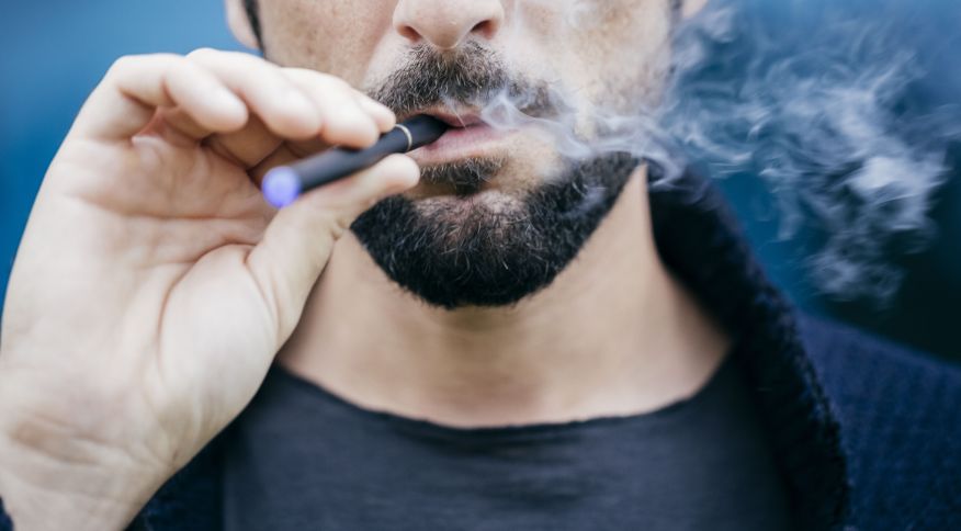 Uso de cigarro eletrônico apresenta riscos para a saúde Mauro Grigollo/Getty Images