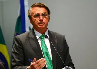 Feira de Santana: Bolsonaro destaca reajuste do Auxílio Brasil e 'baixa' dos combustíveis