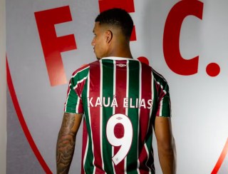 Kauã Elias assume a camisa 9 do Fluminense