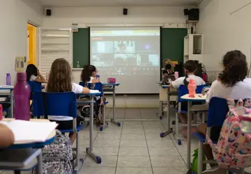Gasto com sistema prisional é quatro vezes maior que o investido em educação básica no Brasil
