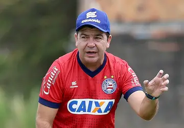 Bahia anuncia volta de Enderson Moreira para substituir Guto Ferreira