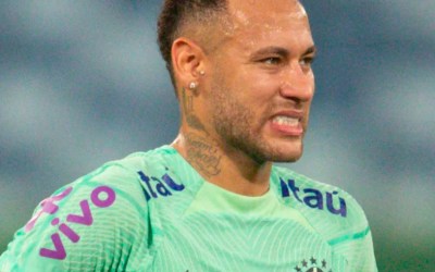 Carinho, condição física e Seleção: por que Neymar escolheu o Santos