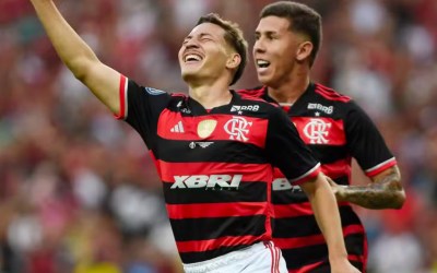 Flamengo anuncia afastamento de Carlinhos, Pablo e mais três e libera jogadores a procurar outros clubes