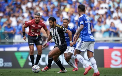 Atlético-MG vence Cruzeiro com brilho de Hulk e só depende de si para avançar no Mineiro